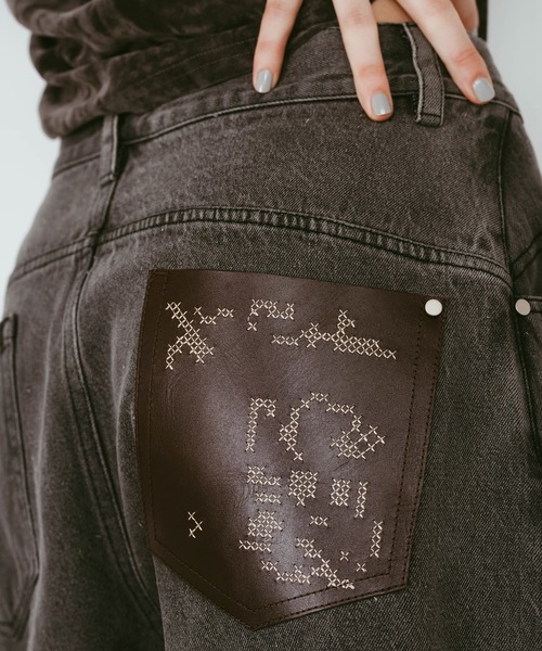 Knuth Marf(クヌースマーフ)の「【Knuth Marf】クヌースマーフ wide bell-bottom denim pants(デニムパンツ・レディース・ブラック/グレー/ブラウン・XS/S/M)」の12枚目の写真