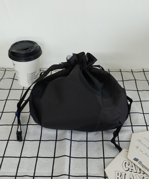 392 plusm（サンキューニプリュスエム）の「392plusm 392PLUSM LUNCH BAG ﾏﾙ サンキューニ プリュスエム ランチバッグ（エコバッグ/サブバッグ・メンズ・ブラック・ONE）」の3枚目の写真