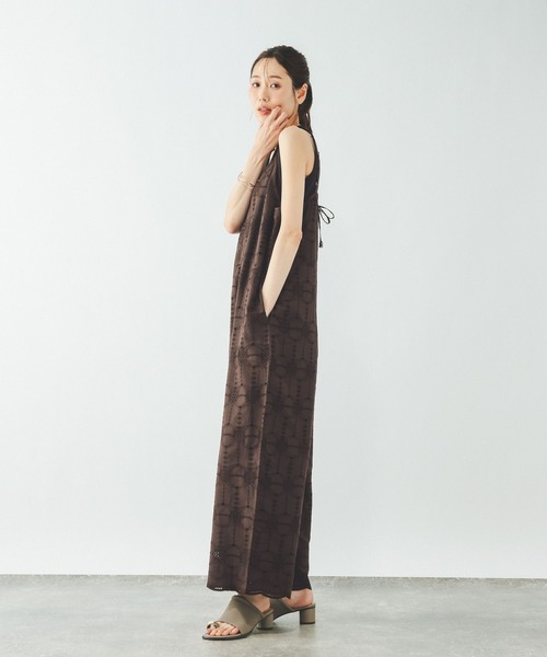 GLOBAL WORK（グローバルワーク）の「meets India/刺繍サロペット/638123（サロペット/オーバーオール・レディース・ブラウン/ブラック・LARGE/MEDIUM）」の9枚目の写真