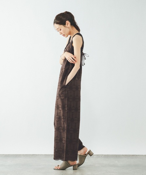 GLOBAL WORK（グローバルワーク）の「meets India/刺繍サロペット/638123（サロペット/オーバーオール・レディース・ブラウン/ブラック・LARGE/MEDIUM）」の10枚目の写真