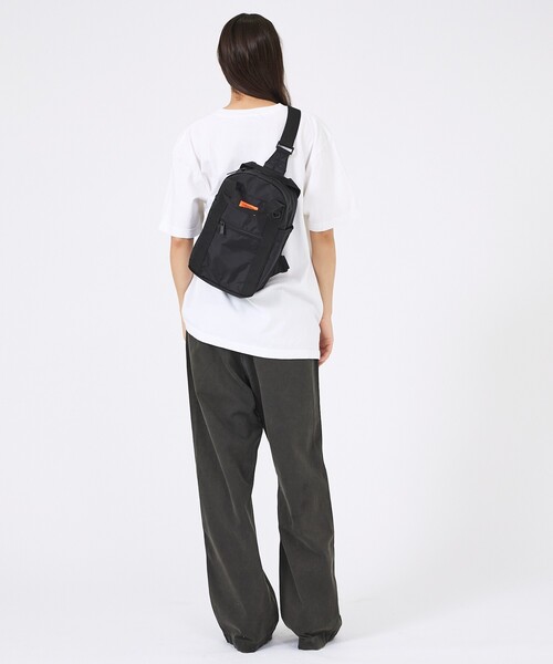 UNIVERSAL OVERALL(ユニバーサルオーバーオール)の「【UNIVERSAL OVERALL/ユニバーサルオーバーオール】ボディバッグ / Body bag(ボディバッグ/ウエストポーチ・メンズ・ブラウン/ネイビー/その他/ブラック・フリー)」の16枚目の写真