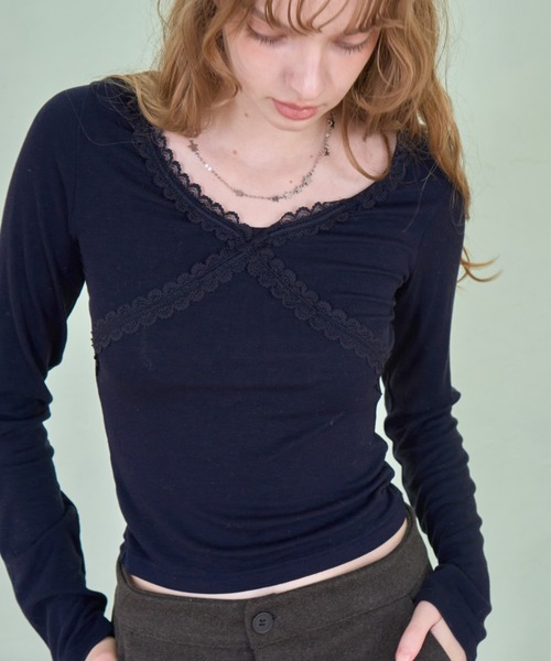 Birthday room(バースデイルーム)の「レースネックロンT/Lace-neck long-sleeve T-shirt(Tシャツ/カットソー・レディース・グレー/ネイビー/ホワイト・FREE)」の1枚目の写真