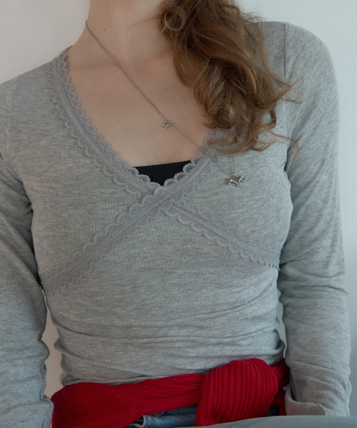 Birthday room(バースデイルーム)の「レースネックロンT/Lace-neck long-sleeve T-shirt(Tシャツ/カットソー・レディース・グレー/ネイビー/ホワイト・FREE)」の11枚目の写真