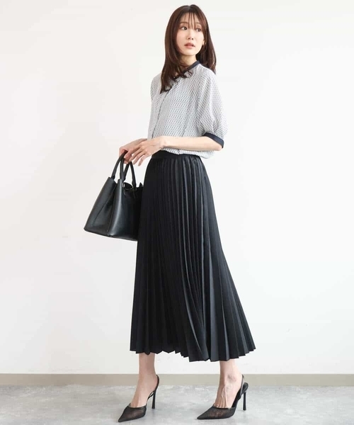 MK MICHEL KLEIN（エムケーミッシェルクラン）の「[洗える]ダイヤモチーフ幾何柄ブラウス（シャツ/ブラウス・レディース・ブラック/ホワイト・38）」の6枚目の写真