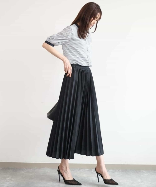 MK MICHEL KLEIN（エムケーミッシェルクラン）の「[洗える]ダイヤモチーフ幾何柄ブラウス（シャツ/ブラウス・レディース・ブラック/ホワイト・38）」の7枚目の写真