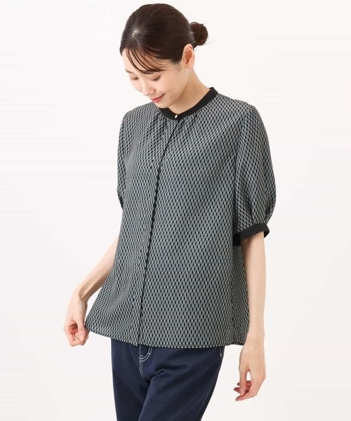 MK MICHEL KLEIN（エムケーミッシェルクラン）の「[洗える]ダイヤモチーフ幾何柄ブラウス（シャツ/ブラウス・レディース・ブラック/ホワイト・38）」の13枚目の写真