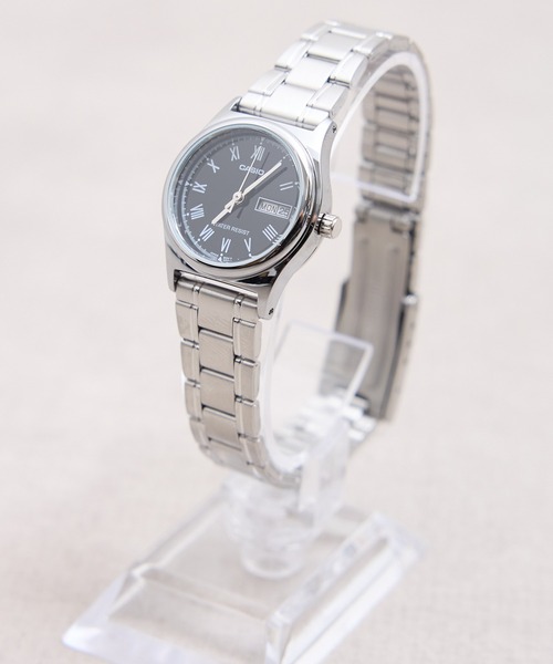CASIO(カシオ)の「CASIO カシオ: LTP-V006D CASIO / レディース クォーツ ラウンド デイデイト ヴィンテージデザイン アナログ(アナログ腕時計・レディース・ホワイト/ライトブルー/ブラック・FREE)」の2枚目の写真
