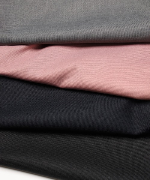 CULLNI(クルニ)の「Dry Gabardine 4Tuck Wide Pants(スラックス・メンズ・ピンク/ブラック/グレー/ネイビー・1/2/0)」の9枚目の写真