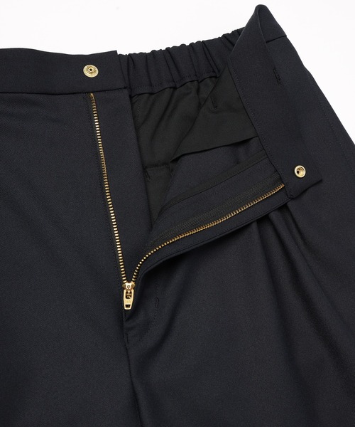 CULLNI(クルニ)の「Dry Gabardine 4Tuck Wide Pants(スラックス・メンズ・ピンク/ブラック/グレー/ネイビー・1/2/0)」の15枚目の写真
