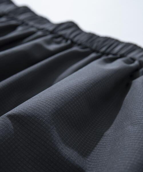 URBAN RESEARCH（アーバンリサーチ）の「LAKE SEEKERS　COOLDOTS EASY PANTS（その他パンツ・メンズ・ブラック/チャコールグレー・MEDIUM/X-LARGE/LARGE）」の10枚目の写真