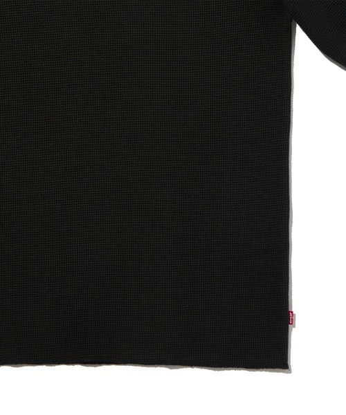 Levi's(リーバイス)の「Levi's/リーバイス リラックス ロングスリーブ ヘンリーTシャツ(Tシャツ/カットソー・メンズ・ブラック・XL/S/M)」の8枚目の写真