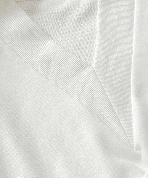 ELFRANK（エルフランク）の「【2026AW】【M～Lサイズ展開】Vネックボリュームスリーブスウェットプルオーバー【洗える】《着用動画あり》（Tシャツ/カットソー・レディース・ネイビー/ピンク/オフホワイト/グレー・M/L）」の13枚目の写真