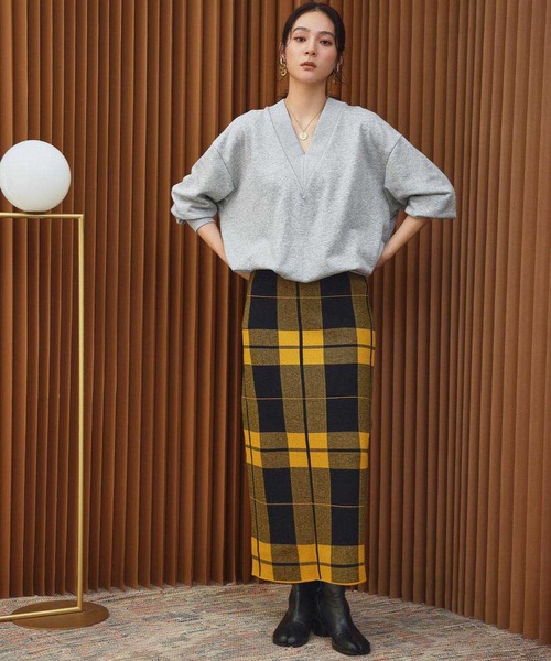 ELFRANK（エルフランク）の「【2026AW】【M～Lサイズ展開】Vネックボリュームスリーブスウェットプルオーバー【洗える】《着用動画あり》（Tシャツ/カットソー・レディース・ネイビー/ピンク/オフホワイト/グレー・M/L）」の17枚目の写真