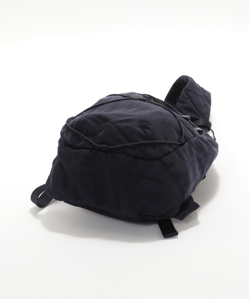 C.P. COMPANY(シーピーカンパニー)の「C.P.Company / シーピーカンパニー NYLON B CROSSBODY BACKPACK(ショルダーバッグ・メンズ・ブラック/ネイビー・FREE)」の5枚目の写真