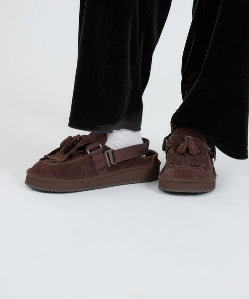 SHAKA(シャカ)の「【SHAKA / シャカ】キルトタッセル ミュールサンダル / SK-296 MOC MULE TASSEL SUEDE(モカシン/デッキシューズ・メンズ・ベージュ/ダークブラウン/ブラック・28/27/26)」の1枚目の写真