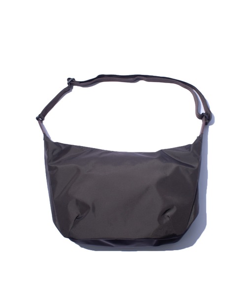 F/CE. (エフシーイー)の「F/CE. 420 re/cor 2WAY SHOULDER TOTE 2.0 / エフシーイー 420 レコー 2ウェイ ショルダー トート 2.0(ショルダーバッグ・メンズ・ブラック/ブラウン/パープル・FREE)」の5枚目の写真
