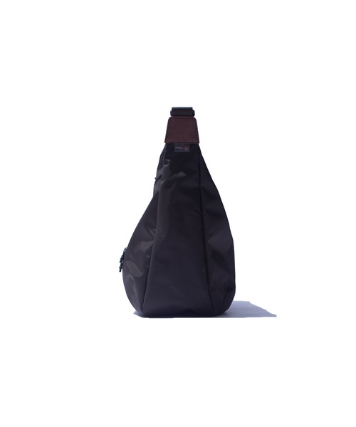 F/CE. (エフシーイー)の「F/CE. 420 re/cor 2WAY SHOULDER TOTE 2.0 / エフシーイー 420 レコー 2ウェイ ショルダー トート 2.0(ショルダーバッグ・メンズ・ブラック/ブラウン/パープル・FREE)」の17枚目の写真