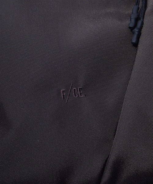 F/CE. (エフシーイー)の「F/CE. 420 re/cor 2WAY SHOULDER TOTE 2.0 / エフシーイー 420 レコー 2ウェイ ショルダー トート 2.0(ショルダーバッグ・メンズ・ブラック/ブラウン/パープル・FREE)」の8枚目の写真