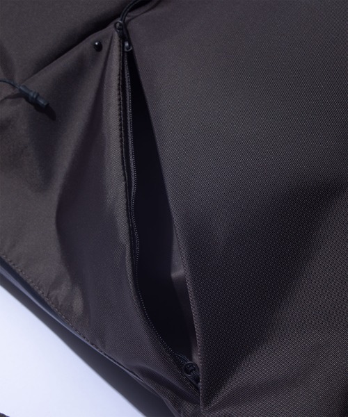 F/CE. (エフシーイー)の「F/CE. 420 re/cor 2WAY SHOULDER TOTE 2.0 / エフシーイー 420 レコー 2ウェイ ショルダー トート 2.0(ショルダーバッグ・メンズ・ブラック/ブラウン/パープル・FREE)」の9枚目の写真
