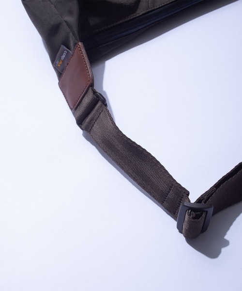F/CE. (エフシーイー)の「F/CE. 420 re/cor 2WAY SHOULDER TOTE 2.0 / エフシーイー 420 レコー 2ウェイ ショルダー トート 2.0(ショルダーバッグ・メンズ・ブラック/ブラウン/パープル・FREE)」の11枚目の写真