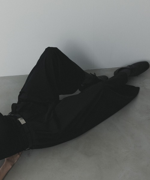 remer(リメール)の「remer 26秋冬新作 - loose powdery touch deep tuck wide PT / パウダリータッチ ディープタックワイドパンツ(その他パンツ・メンズ・ダークグレー/オフホワイト/ブラック・X-SMALL/LARGE/MEDIUM/SMALL)」の17枚目の写真