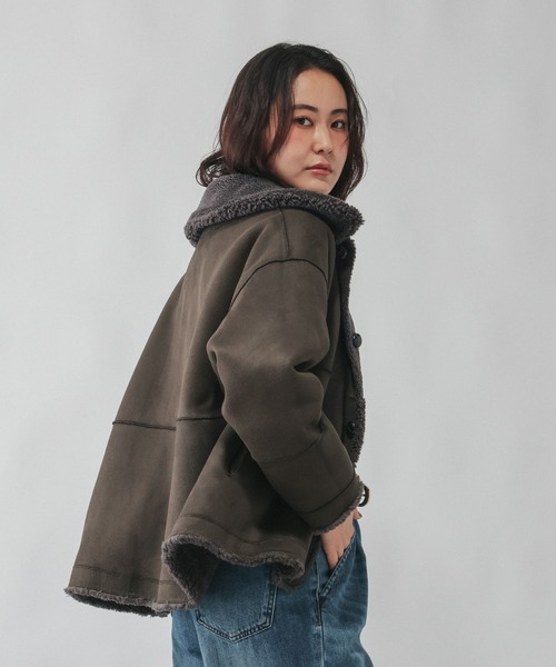GLOBAL WORK（グローバルワーク）の「リバーシブルボアムートンジャケット/681000（ムートンコート・レディース・グレー系その他/ブラウン系その他/ホワイト系その他・LARGE/MEDIUM）」の16枚目の写真