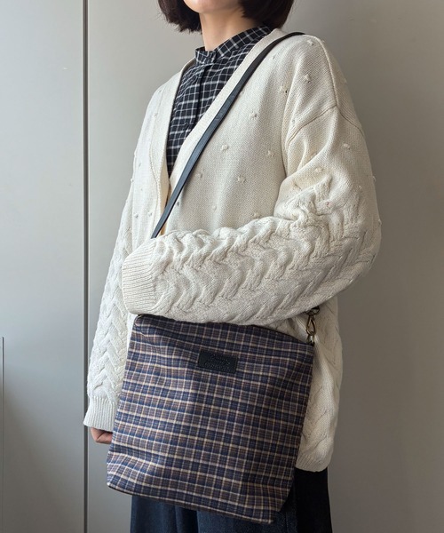 SELF+SERVICE(セルフサービス)の「【※ノベルティなし】ゆべしさんコラボ 編み柄カーデ(カーディガン/ボレロ・レディース・アイボリー/オレンジ系/グレー系その他・M/L)」の20枚目の写真