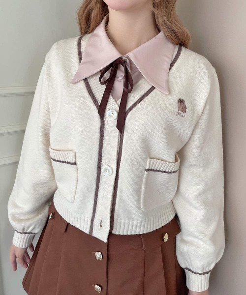F i.n.t(フィント)の「ペキニーズ刺繍ライン使いニットカーディガン/fint フィント(カーディガン/ボレロ・レディース・アイボリー/レッド/ブルー・FREE)」の11枚目の写真