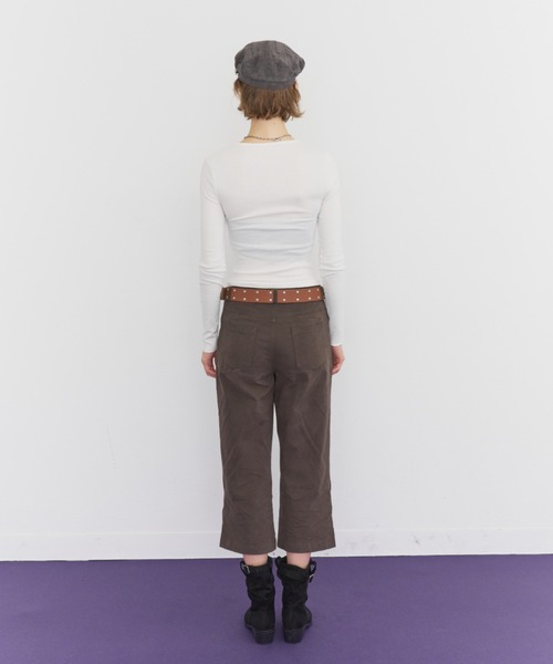 Rohwel(ローウェル)の「Basic Henley Neck Tee / ベーシックヘンリーネックT(Tシャツ/カットソー・レディース・ブラウン/ホワイト/グレー/ブラック・FREE)」の12枚目の写真