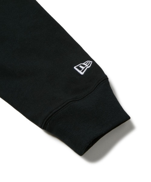 NEW ERA（ニューエラ）の「ニューエラ NEW ERA LS CT TEE CIRCLE OOTTF BLK 263（Tシャツ/カットソー・メンズ・ブラック・LL/M/L）」の5枚目の写真