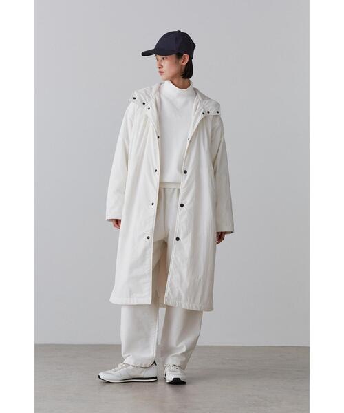 Y(ワイ)の「Y / RECYCLE NYLON TAFFETA / RECYCLE POLYESTER FLEECE CO(ダウンジャケット/コート・メンズ・ホワイト/ネイビー・SMALL/MEDIUM/LARGE)」の1枚目の写真