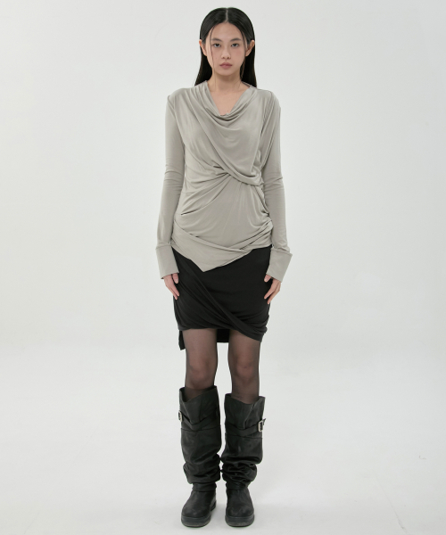 FLAREUP(フレアアップ)の「Miya ロングスリーブ (FL-195_Ash Beige)(Tシャツ/カットソー・レディース・ベージュ・OS)」の2枚目の写真