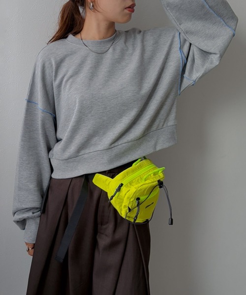 bohmal(ボマール)の「バイカラーメロウクロップドカラースウェットトップス(Tシャツ/カットソー・レディース・ブラック/パープル/ライム/ブルー/杢グレー・FREE)」の6枚目の写真