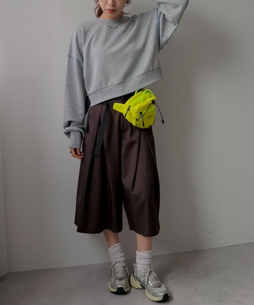 bohmal(ボマール)の「バイカラーメロウクロップドカラースウェットトップス(Tシャツ/カットソー・レディース・ブラック/パープル/ライム/ブルー/杢グレー・FREE)」の9枚目の写真