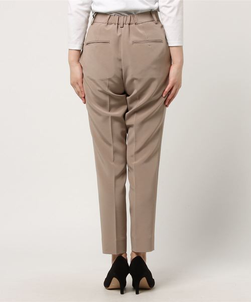 UNITED TOKYO（ユナイテッドトウキョウ）の「スリムストレートパンツ セットアップパンツ（スラックス・レディース・ワインレッド/ネイビー/ブラック/ピンク/ベージュ/ブラック系その他2/キャメル・3/1/2）」の12枚目の写真