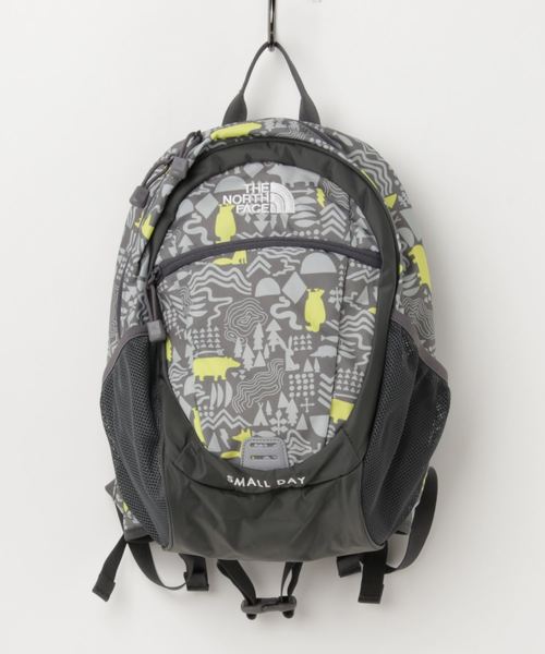 THE NORTH FACE（ザノースフェイス）の「ザ・ノース・フェイス キッズデイパック / スモールデイパック（バックパック/リュック・キッズ・ブラック/ピンク/ブルー/ライトピンク/その他/オレンジ系その他/グリーン系その他/ネイビー/コバルトブルー/ホワイト系その他/レッド系その他/チェリーピンク/サックスブルー/カラフル/チャコールグレー/グレー系その他/ブラック×ブラック/ブルー系その他/オレンジ/コーラルピンク・ONE SIZE）」の5枚目の写真