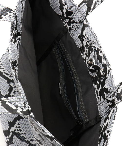 HEAD PORTER(ヘッドポーター)の「PYTHON/SHOPPING BAG (S)(トートバッグ・メンズ・アニマル・FREE)」の5枚目の写真