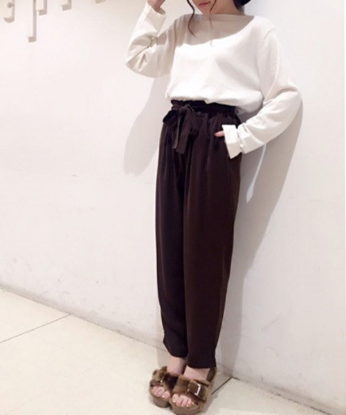 archives(アルシーヴ)の「リボンベルト付 テーパードパンツ(その他パンツ・レディース・ブラウン/ブラック/グレー・MEDIUM)」の12枚目の写真