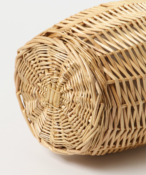 KOBE LETTUCE（コウベレタス）の「ラタン素材バスケットカゴバッグ（かごバッグ・レディース・ベージュ/ブラウン・FREE）」の4枚目の写真