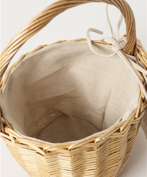 KOBE LETTUCE（コウベレタス）の「ラタン素材バスケットカゴバッグ（かごバッグ・レディース・ベージュ/ブラウン・FREE）」の6枚目の写真