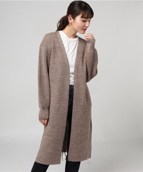 STYLEDOOR(スタイルドア)の「バックリングニットロングカーディガン(カーディガン/ボレロ・レディース・グレー/モカ/ネイビー・FREE)」の11枚目の写真