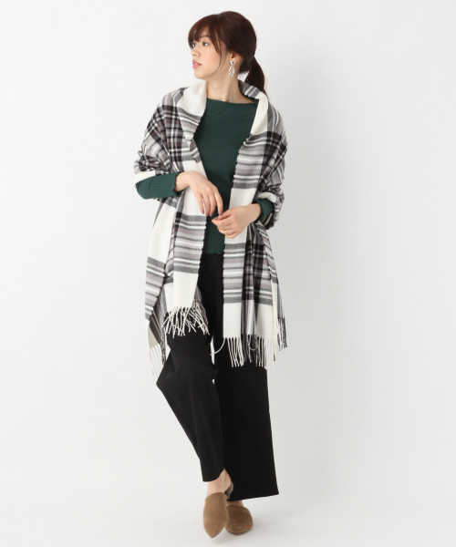 GLOBAL WORK(グローバルワーク)の「シアーリブボトルネック長袖/804341(Tシャツ/カットソー・レディース・ホワイト/ブラック/ネイビー/ブラウン/グリーン・MEDIUM/LARGE)」の8枚目の写真