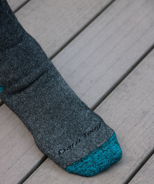 DARN TOUGH VERMONT（ダーンタフバーモント）の「【MADE IN USA】 DARN TOUGH ダーンタフ Ws 1954 マウンテリニアリング オーバーカフ エクストラクッション（ソックス/靴下・レディース・インディゴブルー・SMALL）」の2枚目の写真