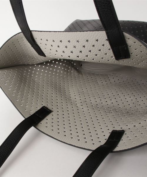 florist（フローリスト）の「【3way】星パターンのパンチングハンドバッグ/ショルダーバッグ（ショルダーバッグ・レディース・ホワイト/ブラック/ベージュ/レッド/シルバー・FREE）」の12枚目の写真