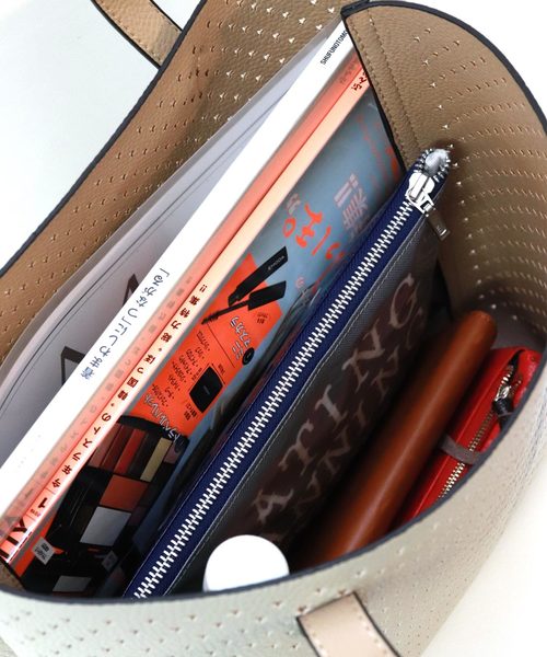 florist（フローリスト）の「【3way】星パターンのパンチングハンドバッグ/ショルダーバッグ（ショルダーバッグ・レディース・ホワイト/ブラック/ベージュ/レッド/シルバー・FREE）」の20枚目の写真