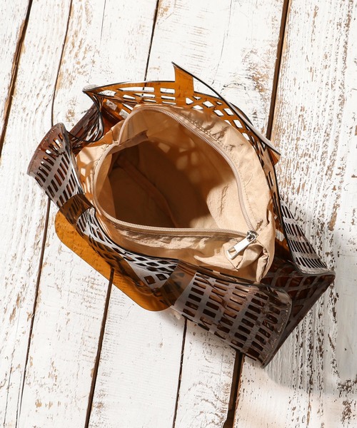 DISCOAT（ディスコート）の「クリアパンチングバック/PVCバッグ/ビニールバッグ（ボストンバッグ・レディース・パープル/ブラウン/クリア・FREE）」の12枚目の写真