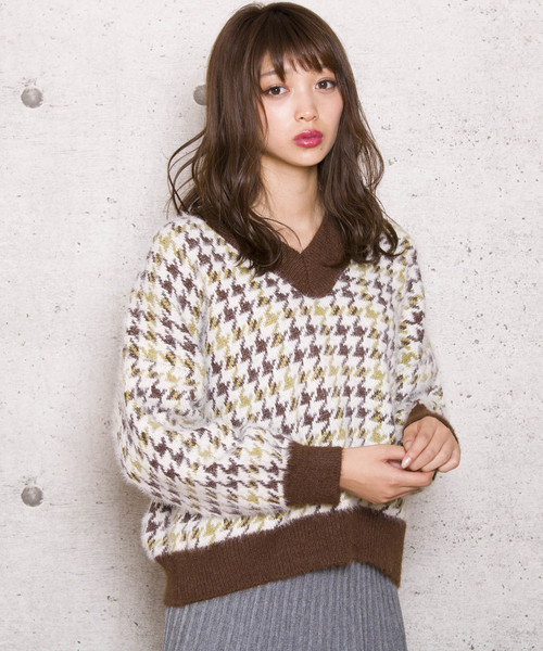 Jewelobe(ジュエローブ)の「千鳥柄シャギーニットトップス(ニット/セーター)」|イエロー