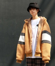 NO NEED�i�m�[�j�[�h�j�́u�����O�X���[�u�����C���r�b�O�V���G�b�g�{�A�t�[�h�u���]���y�؍��X�g���[�g�t�@�b�V�����z�i�u���]���j�v