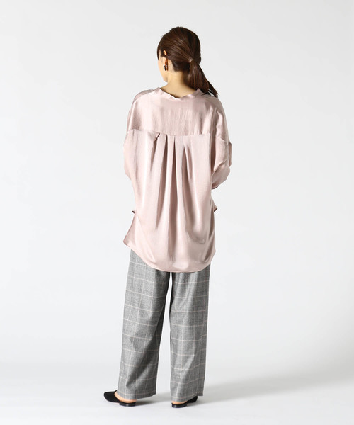 1er Arrondissement（プルミエアロンディスモン）の「ソロリライムサテンシャツ（シャツ/ブラウス・レディース・ネイビー/ピンク系その他/テラコッタ・38/36）」の8枚目の写真