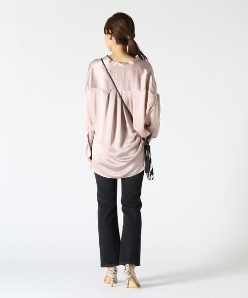 1er Arrondissement（プルミエアロンディスモン）の「ソロリライムサテンシャツ（シャツ/ブラウス・レディース・ネイビー/ピンク系その他/テラコッタ・38/36）」の19枚目の写真